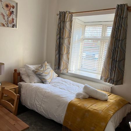 Comfortable Single Room Wembley Park/Stadium 런던 외부 사진