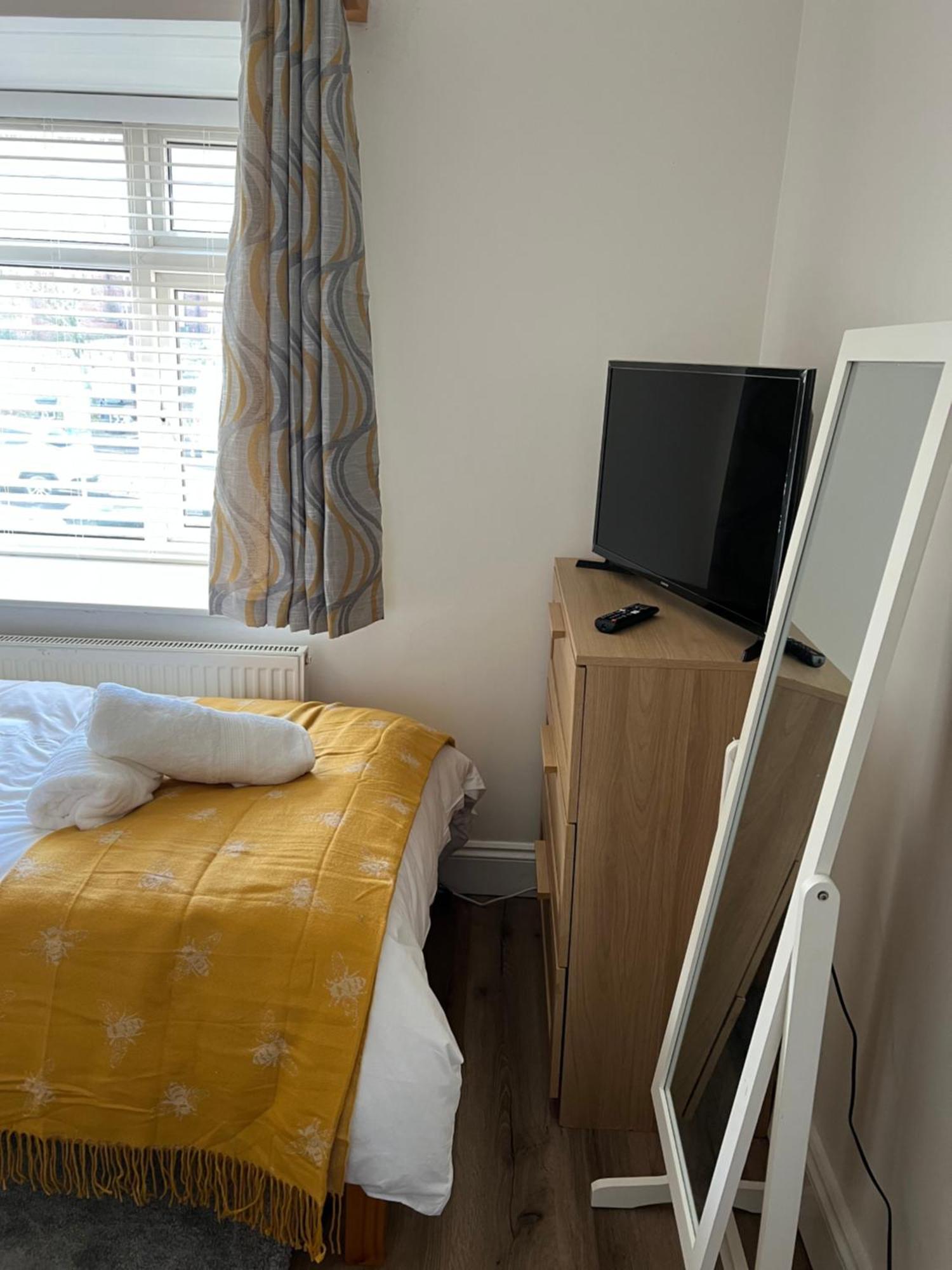 Comfortable Single Room Wembley Park/Stadium 런던 외부 사진